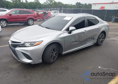 2018 Toyota Camry Se z USA, uszkodzony, nr VIN JTNB11HK9J3011205